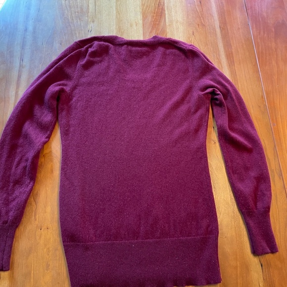 Banana Republic | Cashmere/Wool Sweater - Picture 2 of 6